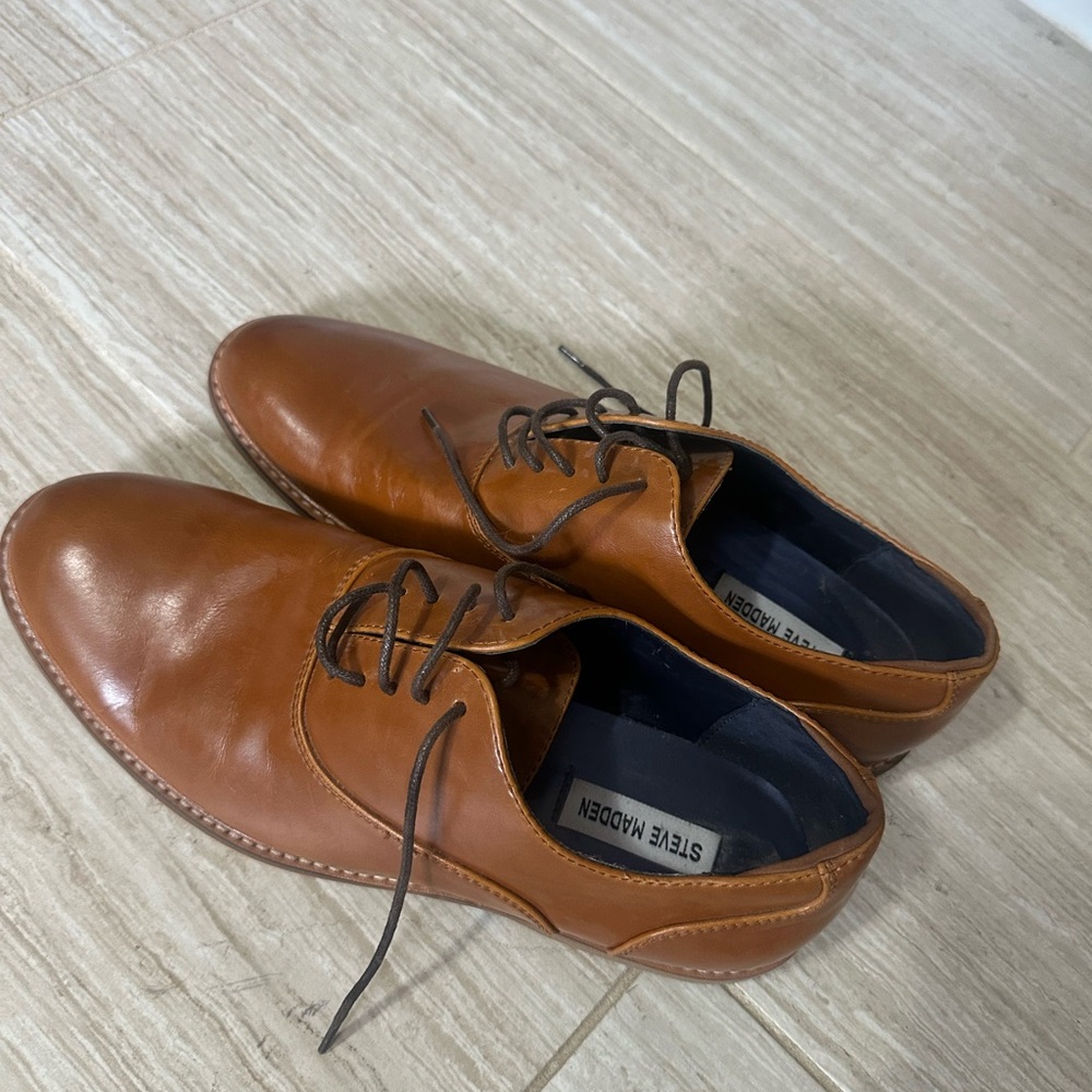 Steve Madden Men's Tan Leather Oxfords